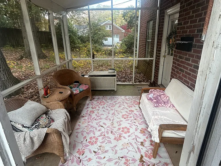 215 Hodgson Dr — Photo 10