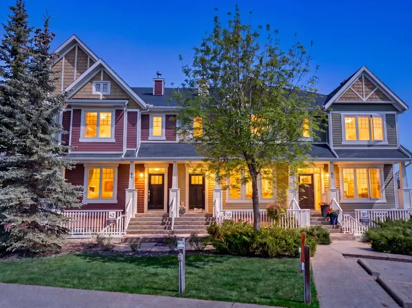 46 Mike Ralph Way SW #46, Calgary, AB T3E 0H8