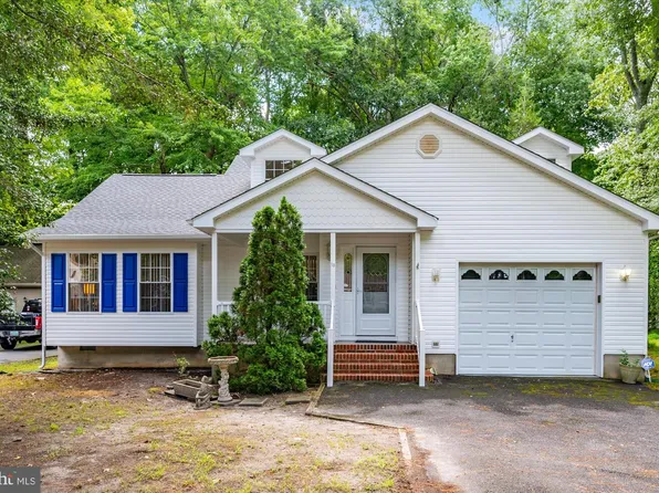 13 Catalpa Ln, Ocean Pines, MD 21811