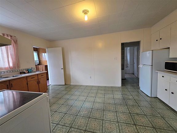 3rd image of 5 Rosedale Street