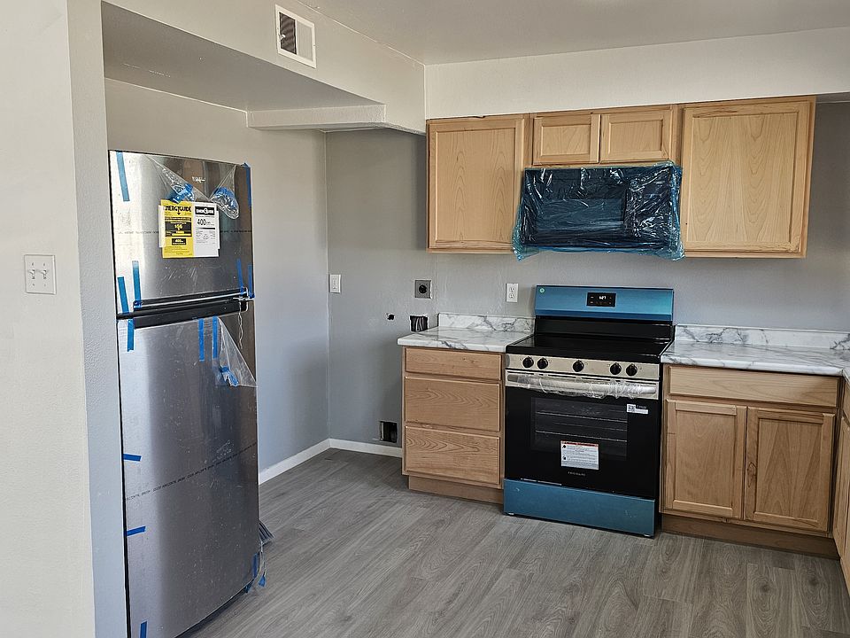 1st image of 5 Douglas Ln #7