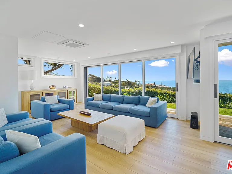 6817 Seawatch Ln — Photo 14