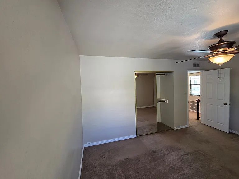 1809 E Frier Dr #2 — Photo 15