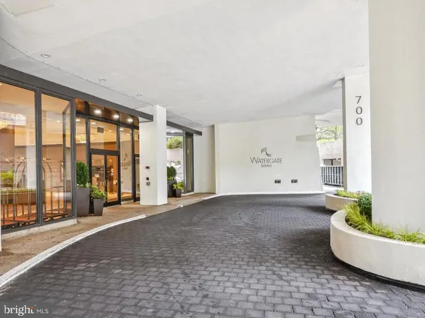 700 New Hampshire Ave NW #116, Washington, DC 20037