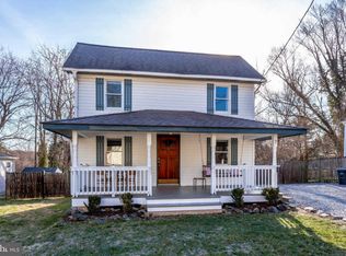 7 Cedar St, Round Hill, VA 20141