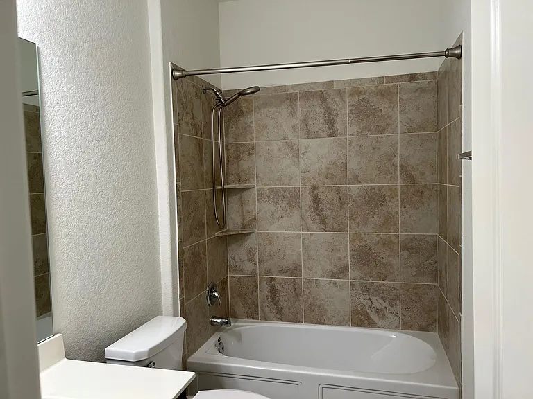 Secondary bathroom 2