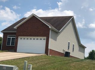 808 Abbeywood Rd, Elizabethtown, KY 42701