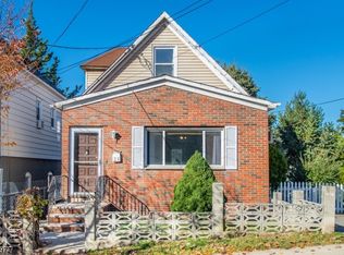23 Dewey St, Garfield, NJ 07026