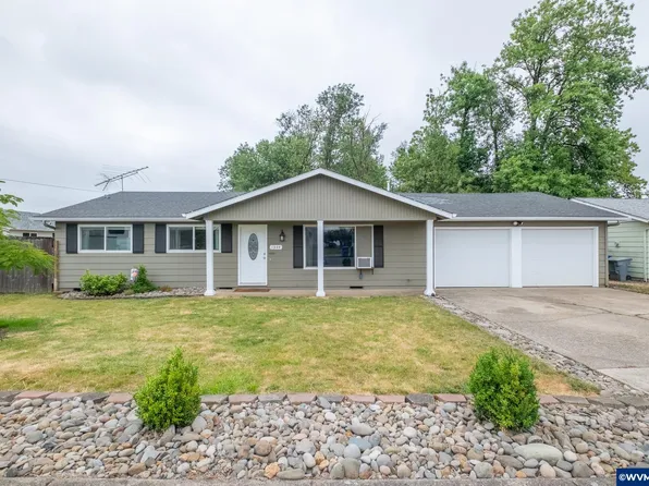 1344 Tierra Dr NE, Salem, OR 97301