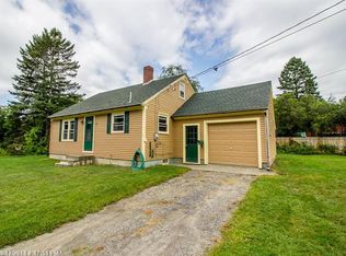 127 Moore Ave, Farmington, ME 04938