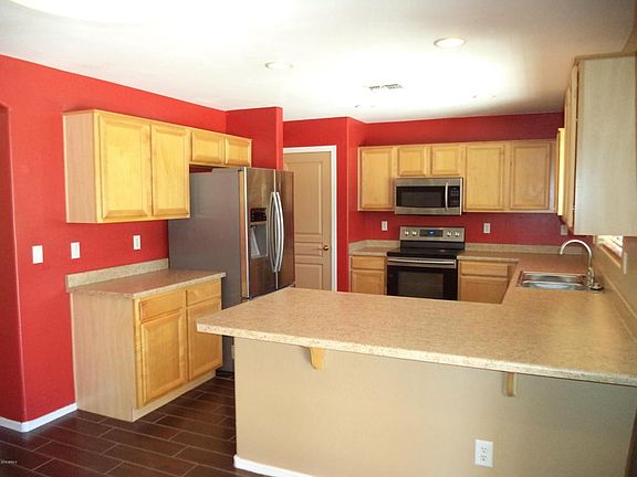 4th image of 23397 S 214th St