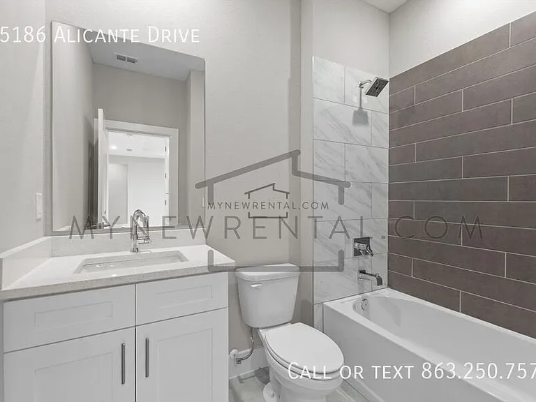 25186 Alicante Dr — Photo 22