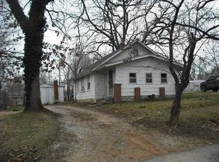 220 W Joe Davis St, El Dorado Springs, MO 64744