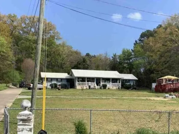 415 W 9th St, Oxford, AL 36203