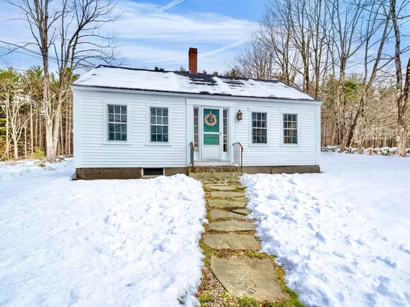 160 N Wolfeboro Road, Wolfeboro, NH 03894