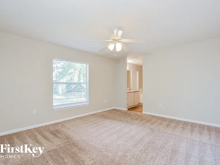 743 Pelican Ct — Photo 7
