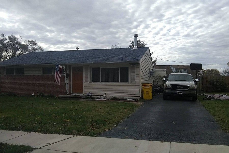 2nd image of 104 Leymar Rd