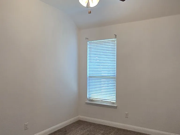 624 Calliopsis St — Photo 15