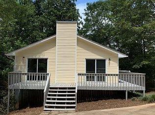 100 Point Rd, Whitesburg, GA 30185