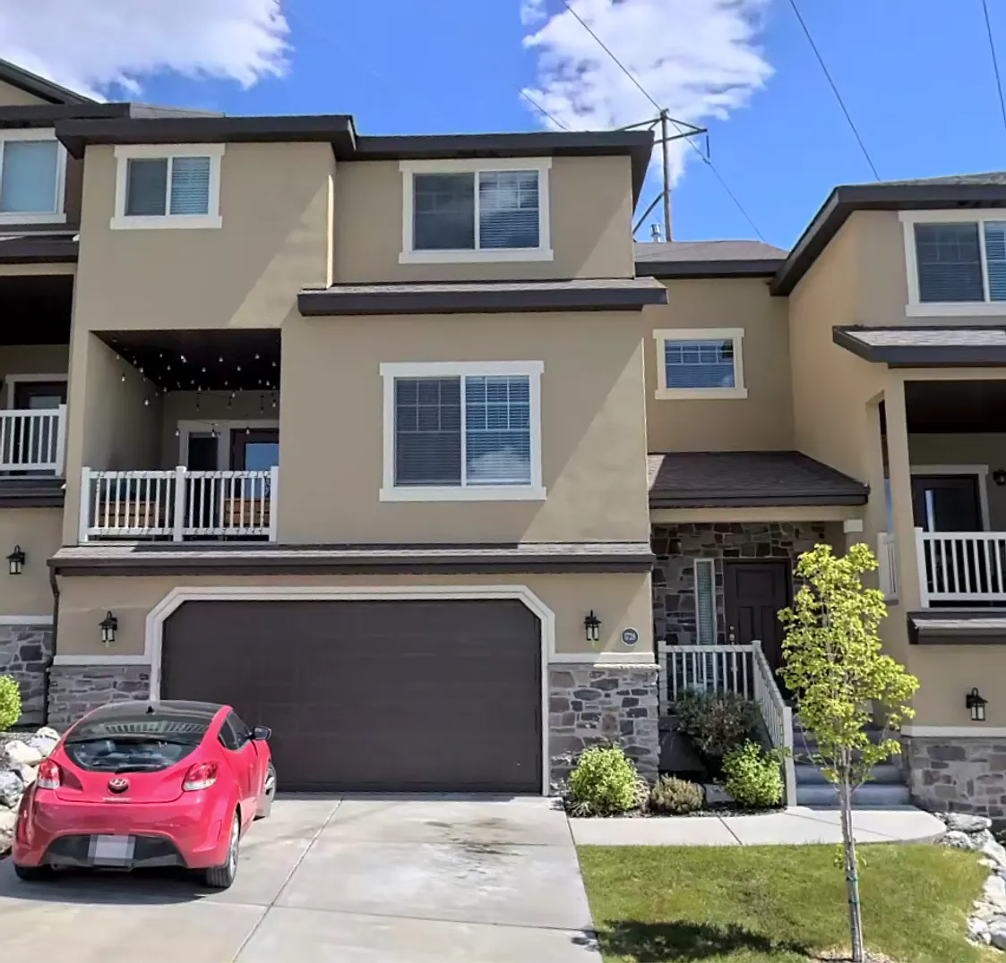 3 Bed Townhome - Provo Slate Canyon — Photo 1