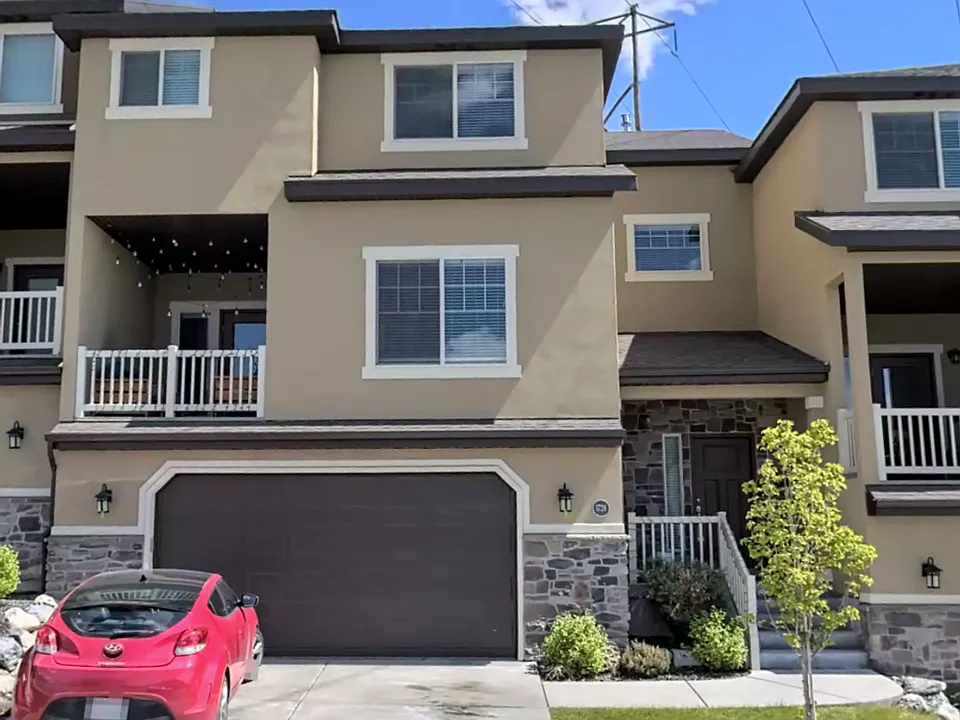 1728 E Aspen Loop