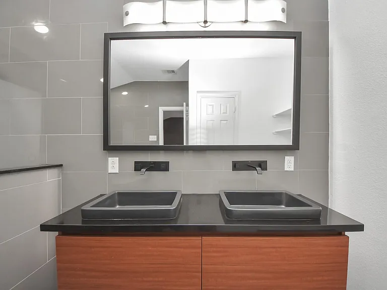 10062 Hillside Bayou Dr — Photo 31