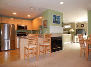 1 Maple Ridge Dr UNIT 204, Merrimack, NH 03054