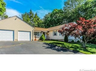 18 Magnolia Ave, Middletown, CT 06457