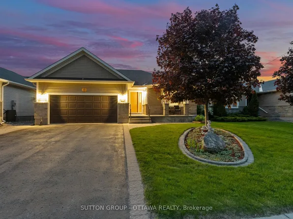 2937 Wellington Rd, North Grenville, ON K0G 1J0
