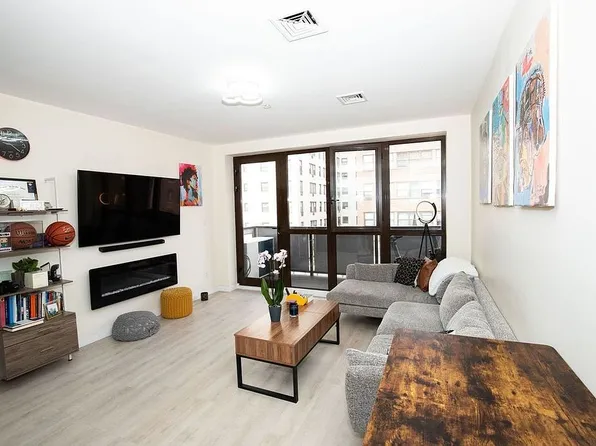 179 W End Ave #4A, Brooklyn, NY 11235