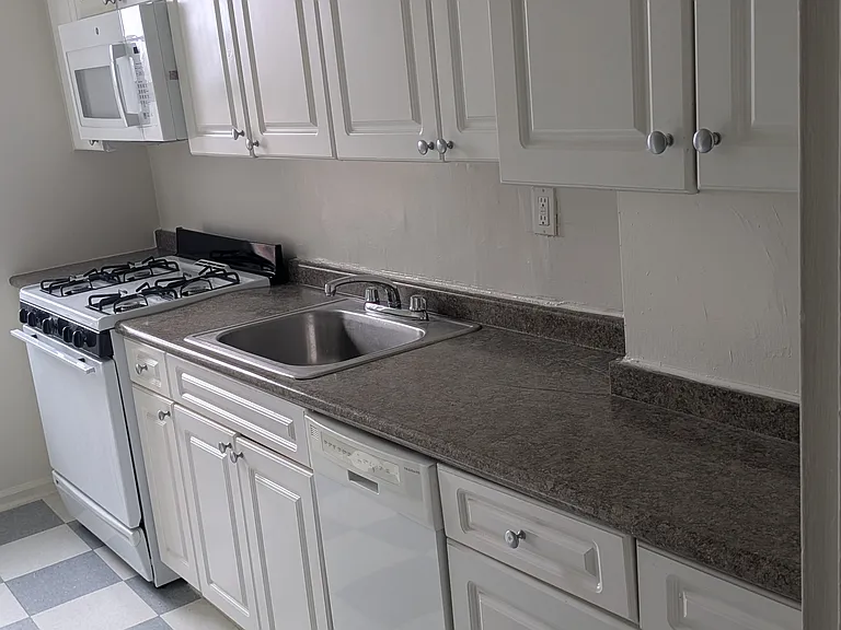 142 Pelham Rd #5 — Photo 9