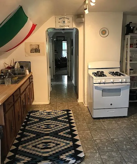 1951 E 123rd St #6 — Photo 1