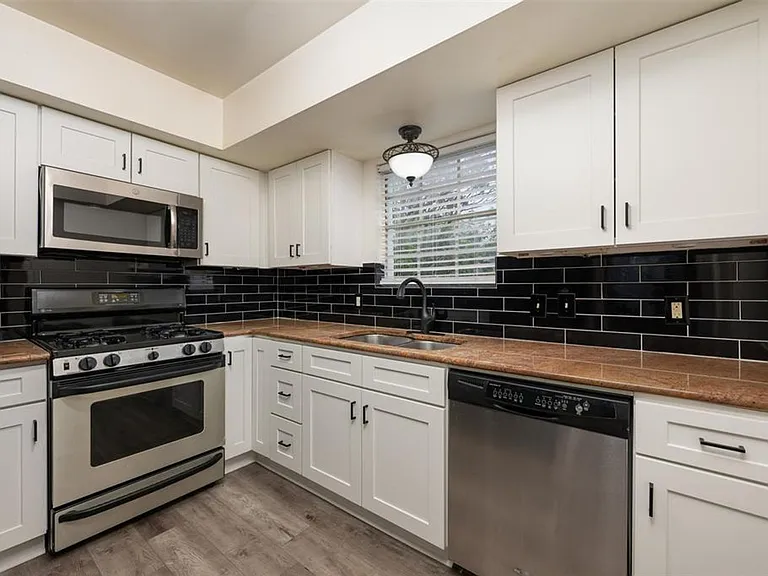 6107 Bullard Dr #A — Photo 3