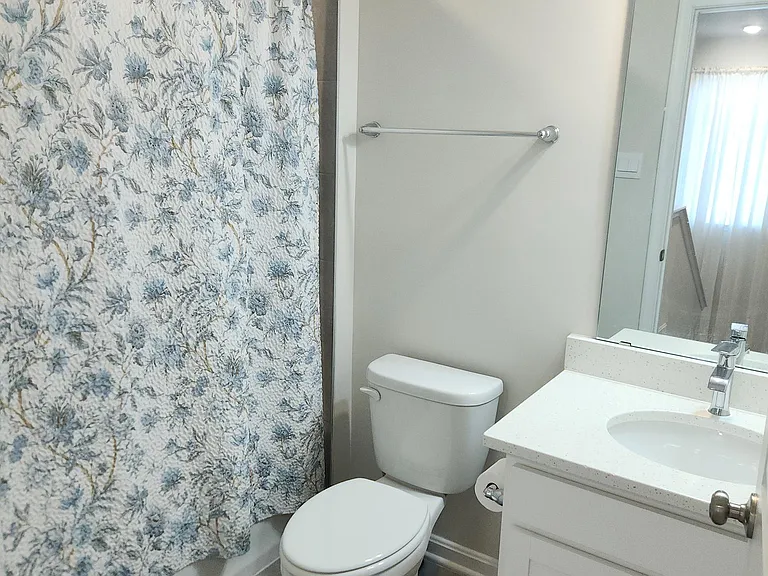 422 Constellation Ln — Photo 17
