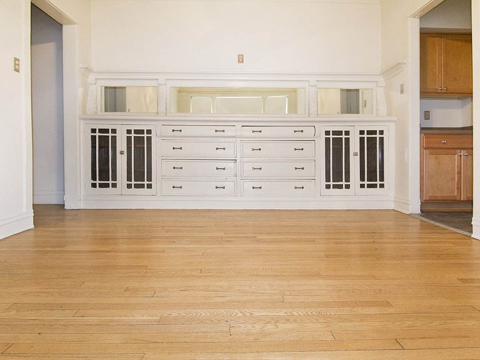 Dining/Living room