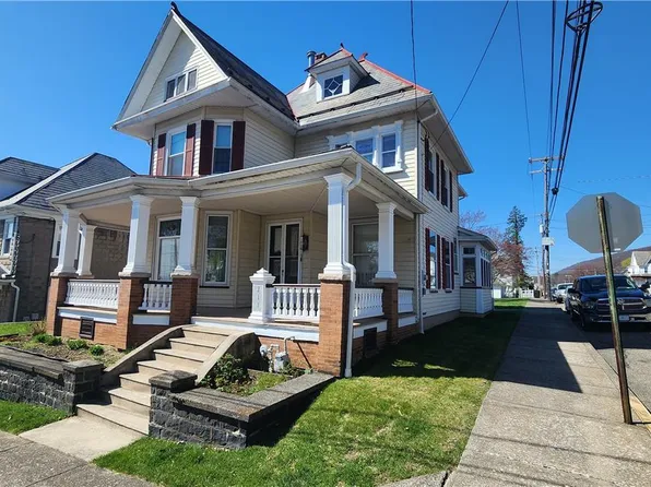 211 N Schanck Ave, Pen Argyl, PA 18072