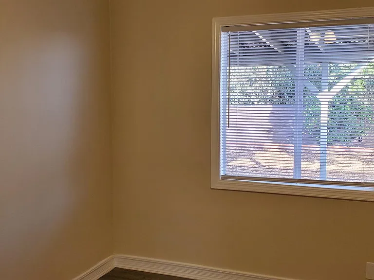 2916 Altura Dr — Photo 9