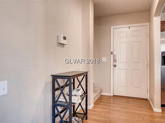 3rd image of 9207 Onesto Ave
