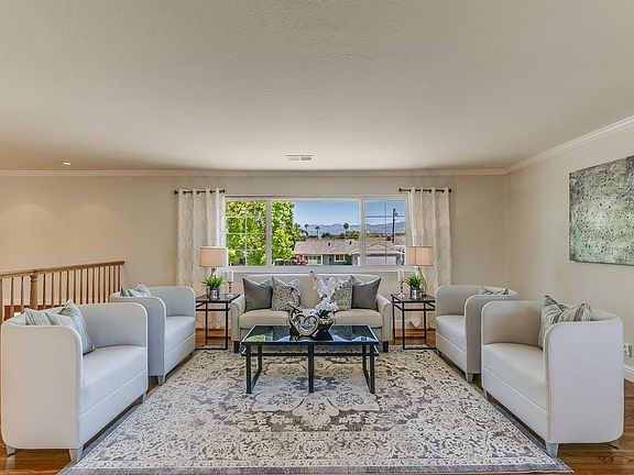 3rd image of 1541 Hallbrook Dr