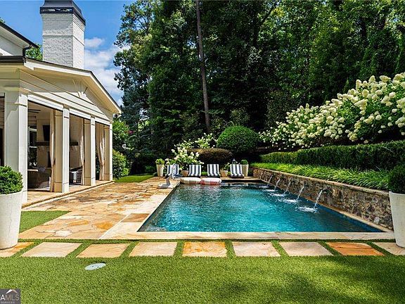 2nd image of 515 Ivy Preserve Ct NE