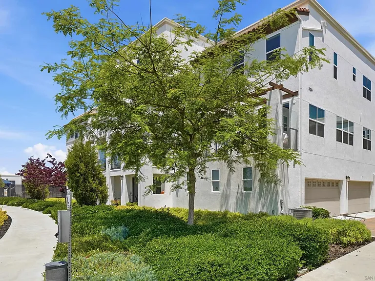 2014 Luzon Ln #8 — Photo 42