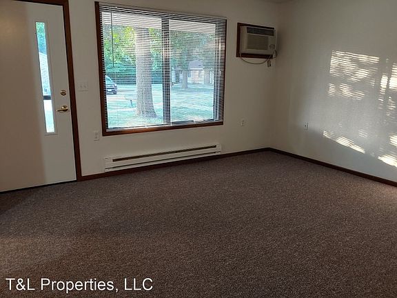 4th image of 602 W Van Dorn St #2