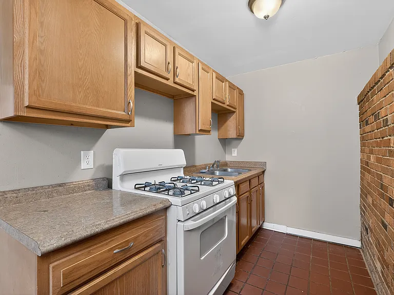 3636 W 8th St #2 — Photo 4