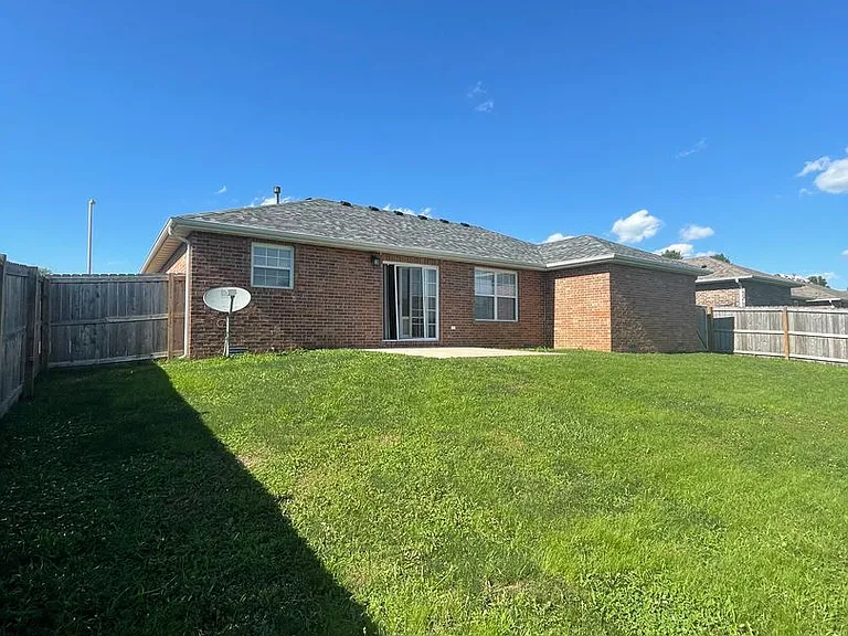 4442 W Normal St — Photo 3