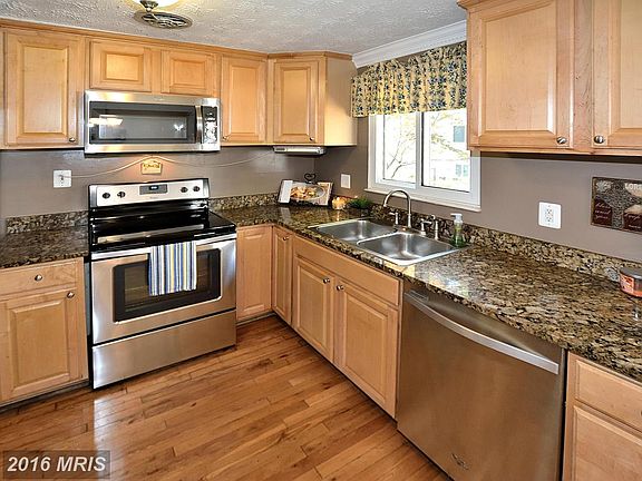 5th image of 1219 Summerfield Dr
