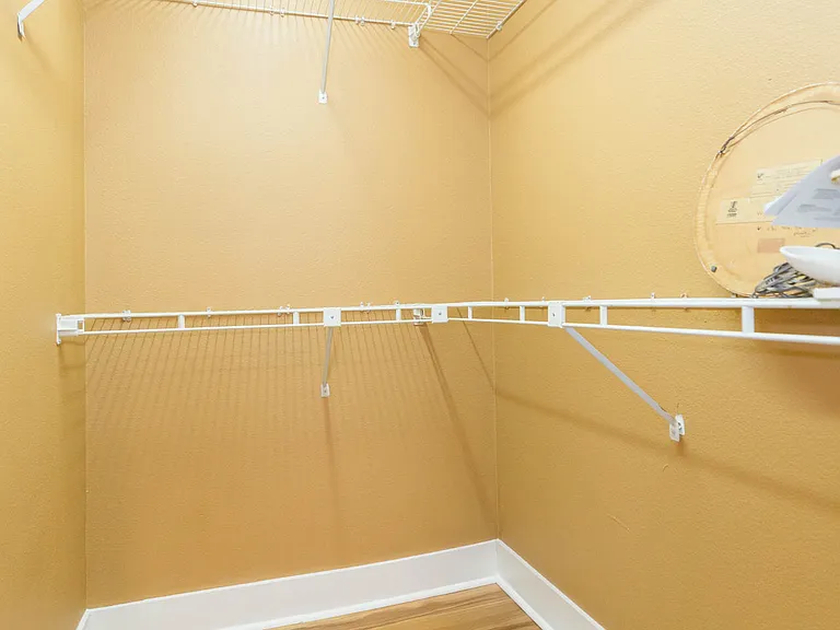 2020 W Dekle Ave #C — Photo 61