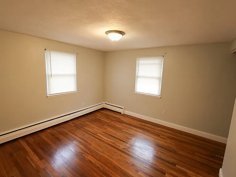 18 Essex St #3 — Photo 5