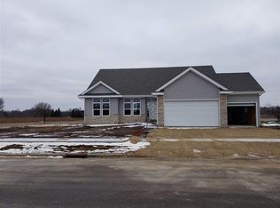 403 Hughes Pkwy, Poplar Grove, IL 61065