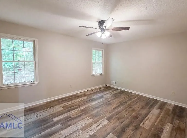 290 Pleasant Dr — Photo 11