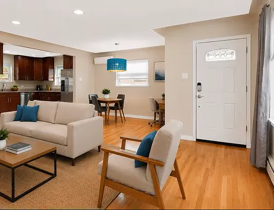 3266 Holly St — Photo 10